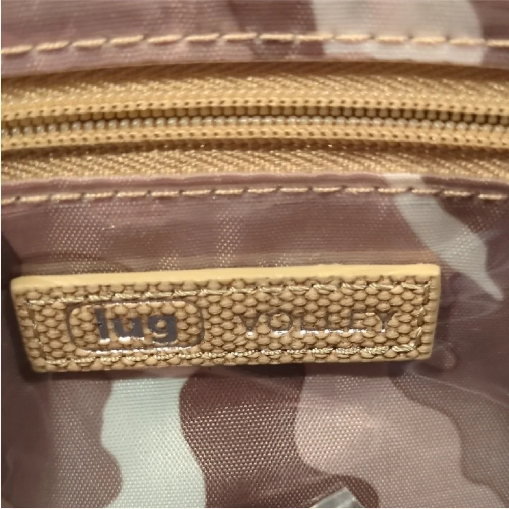 Lug Volley Luxe VL “Sand” Quilted Organizer. NWT with storage bag